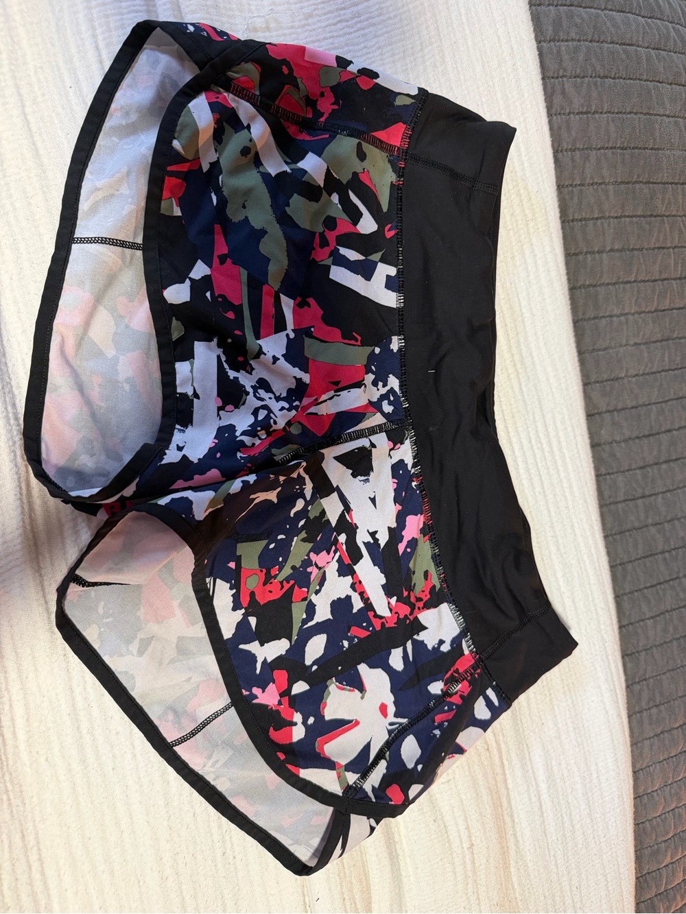 lululemon athletica Black Multicolor Abstract Print Athletic Shorts